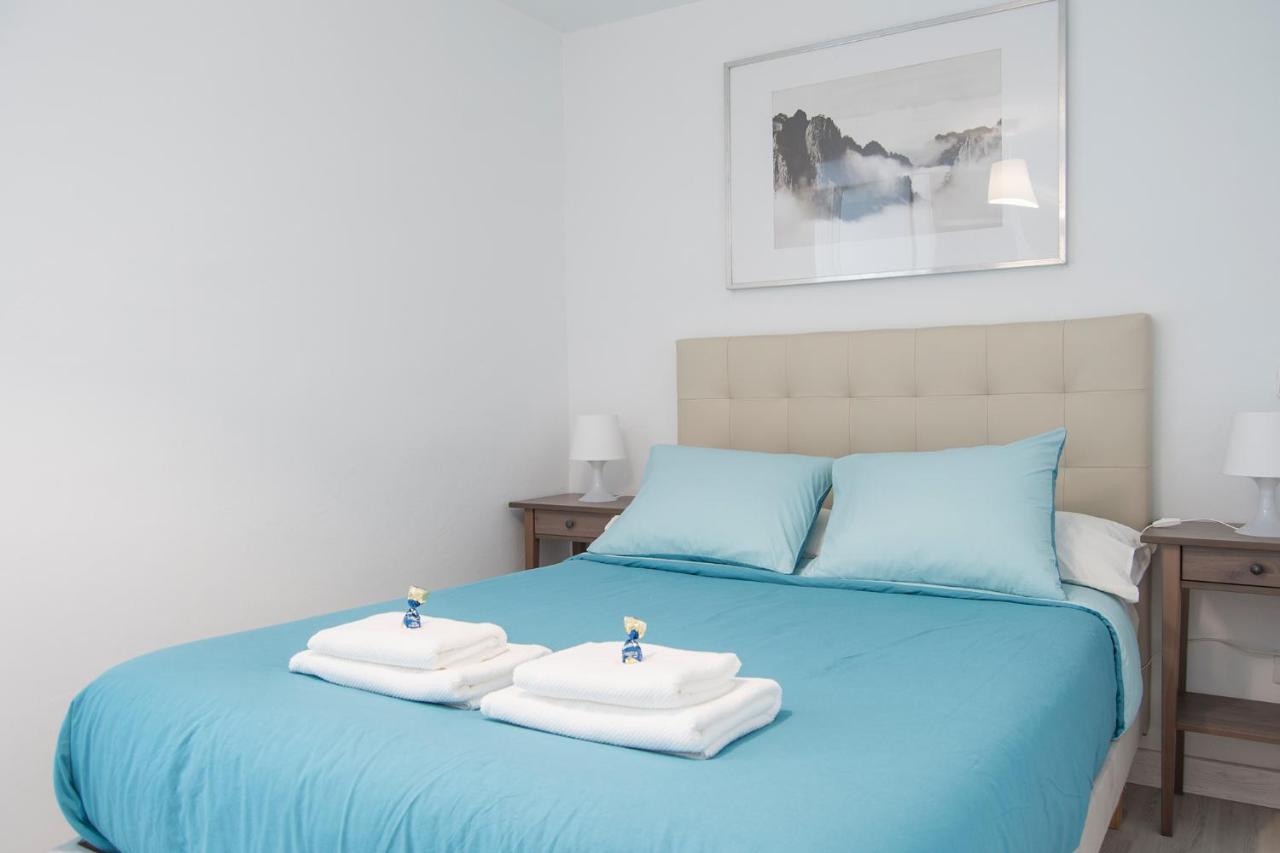 Riverside In Triana Apartamento *