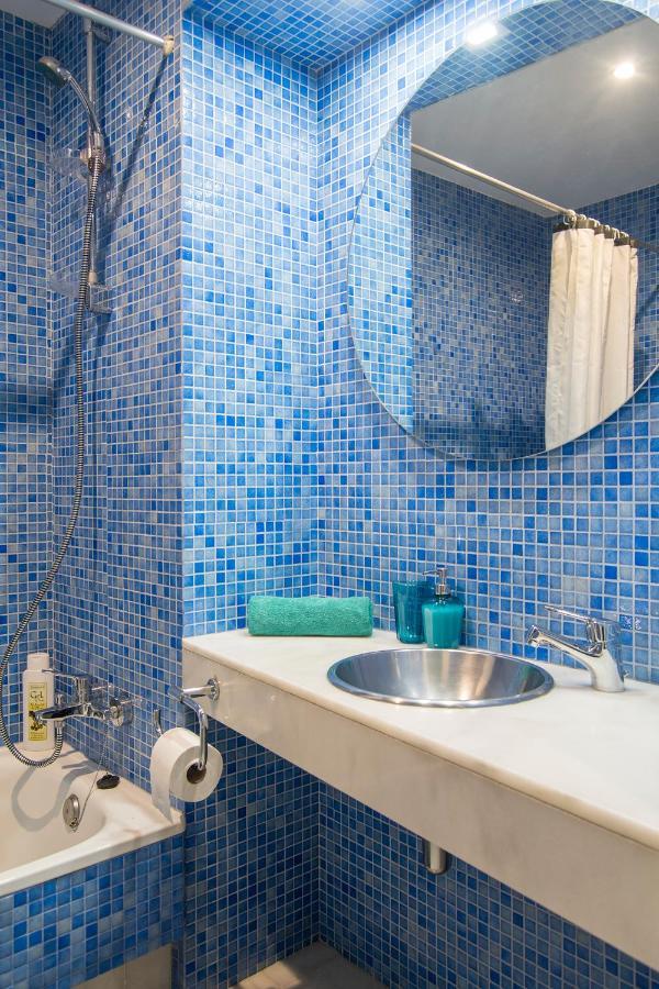 Riverside In Triana Apartamento *